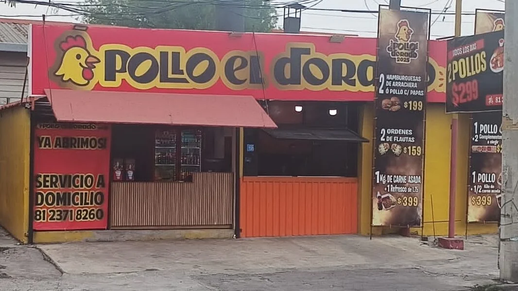 Fachada de Pollo El Dorado en Santa Elena, Guadalupe